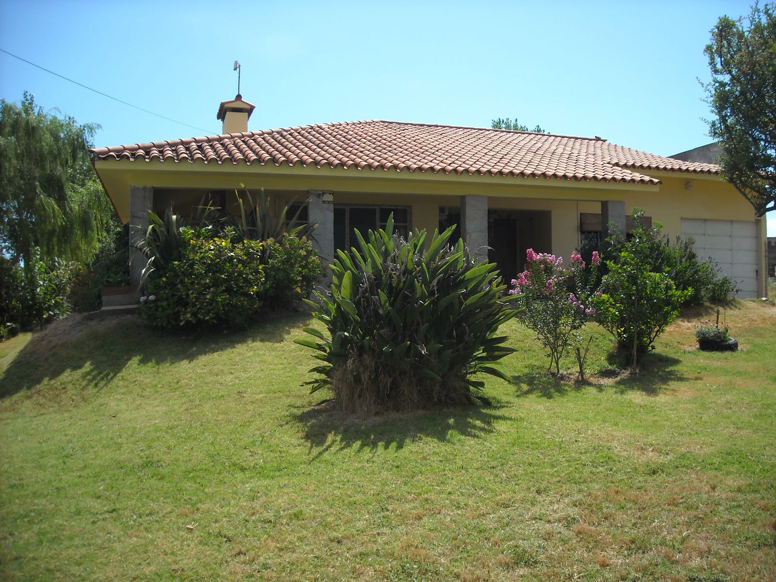 VENTA Casa tipo Chalet, Apartamento y terreno 1200 m2